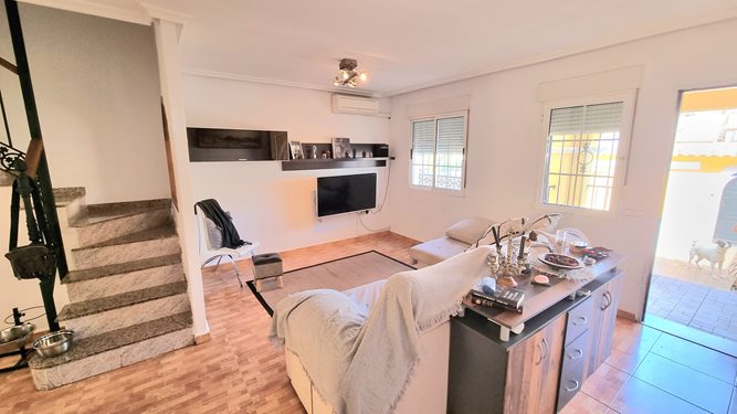 Duplex, 2 våningar till salu i Torrevieja