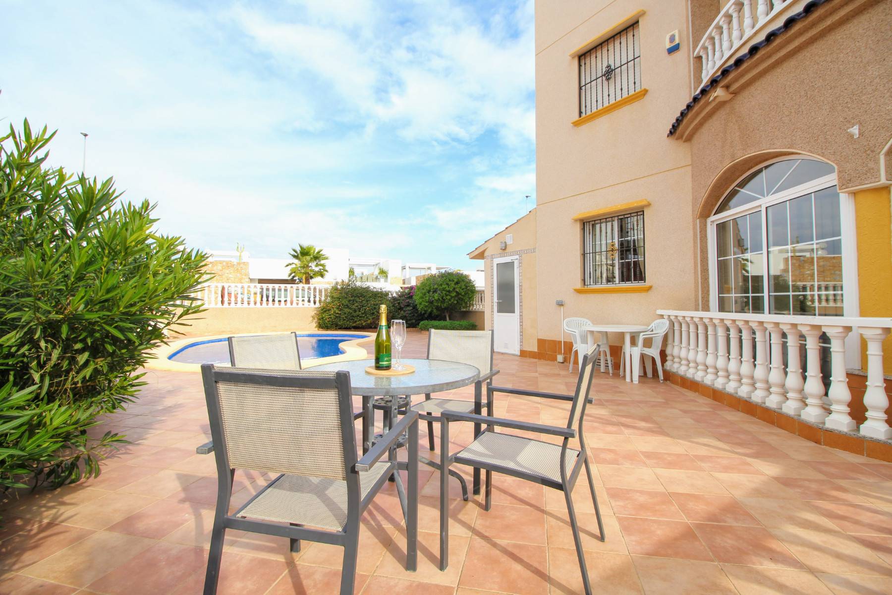 公寓 出售 在 Orihuela Costa