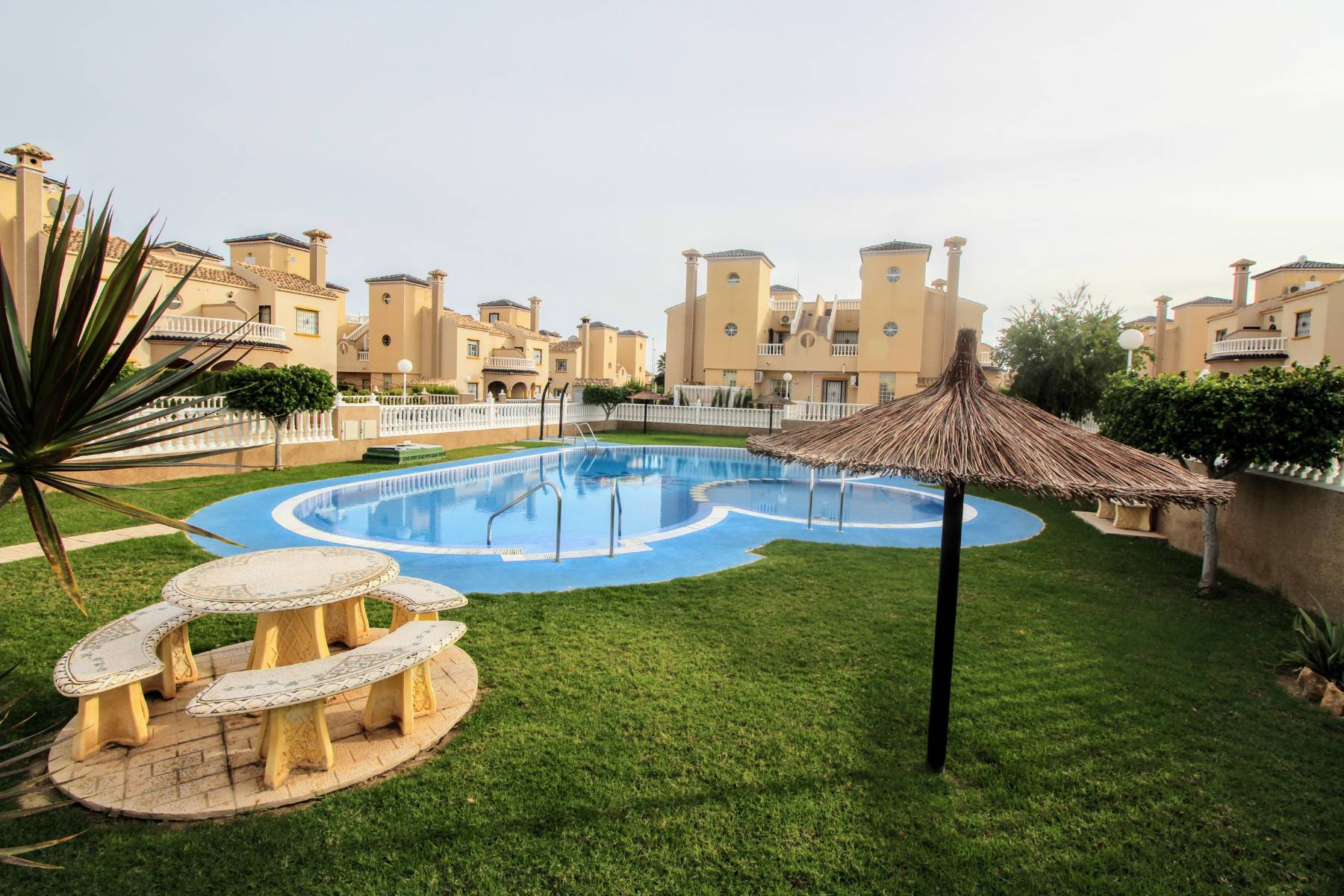 公寓 出售 在 Orihuela Costa