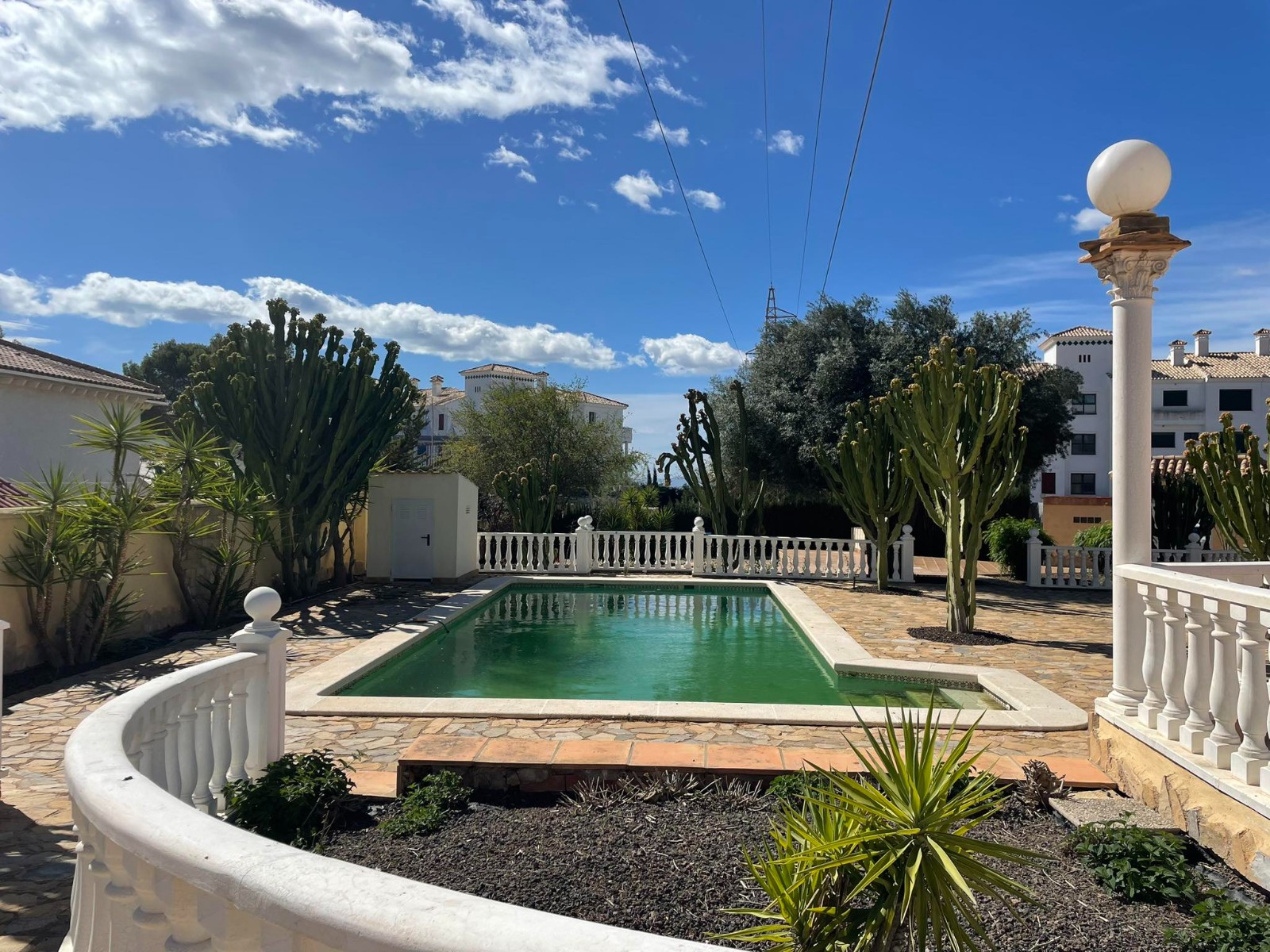 Villa en venta en Orihuela Costa