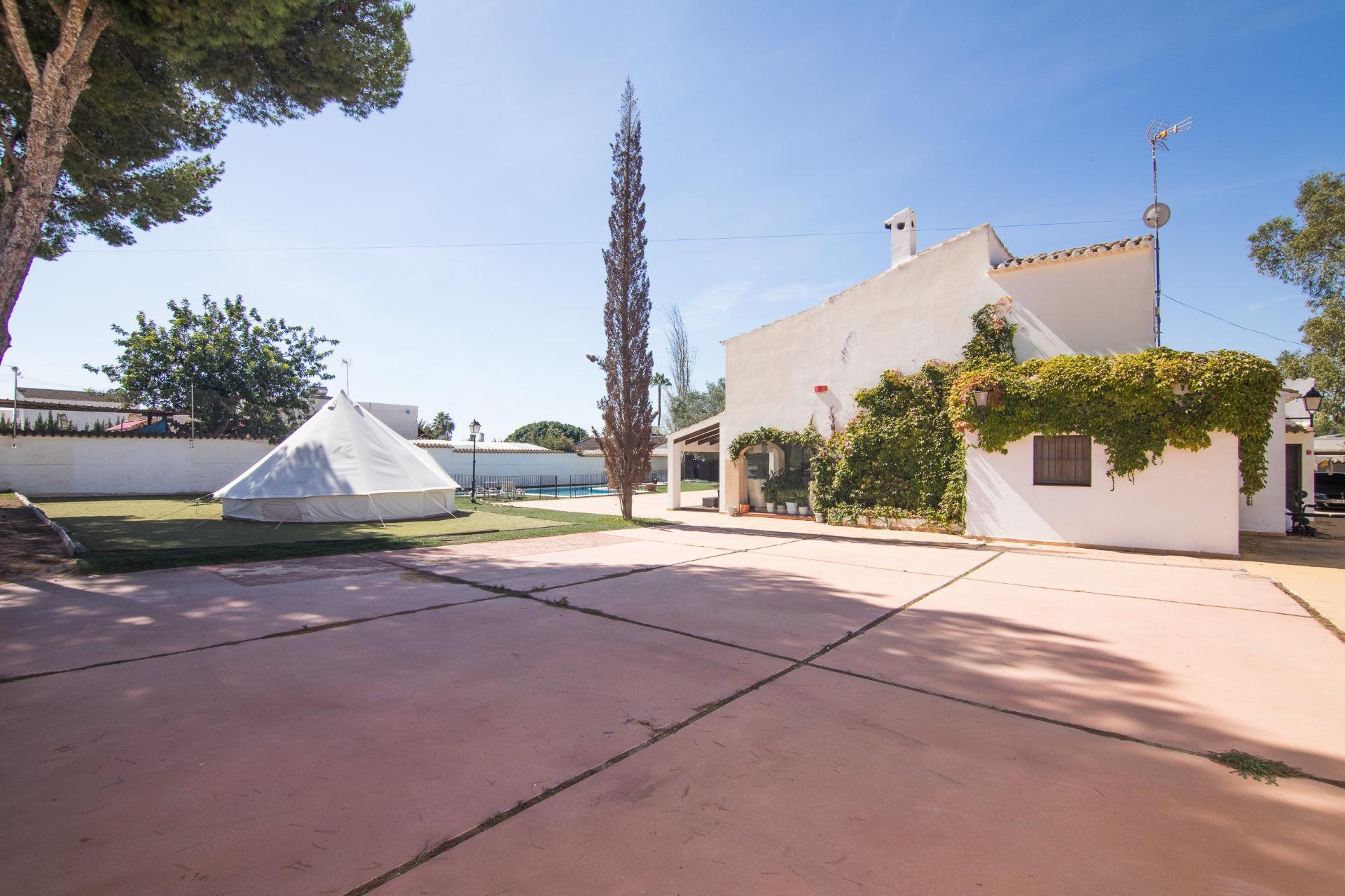 Villa for sale in Santa Pola
