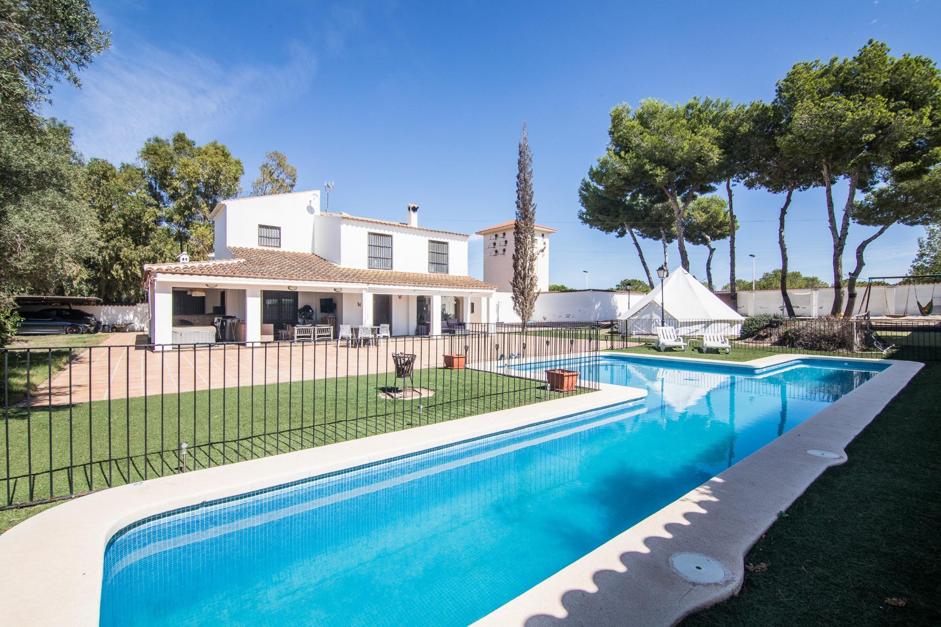 Villa for sale in Santa Pola