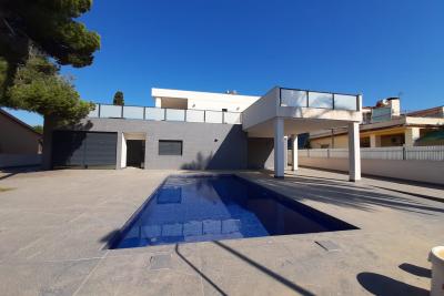 Chalet en venta en Orihuela Costa