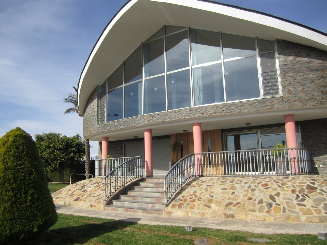 Villak salgai in Los Montesinos