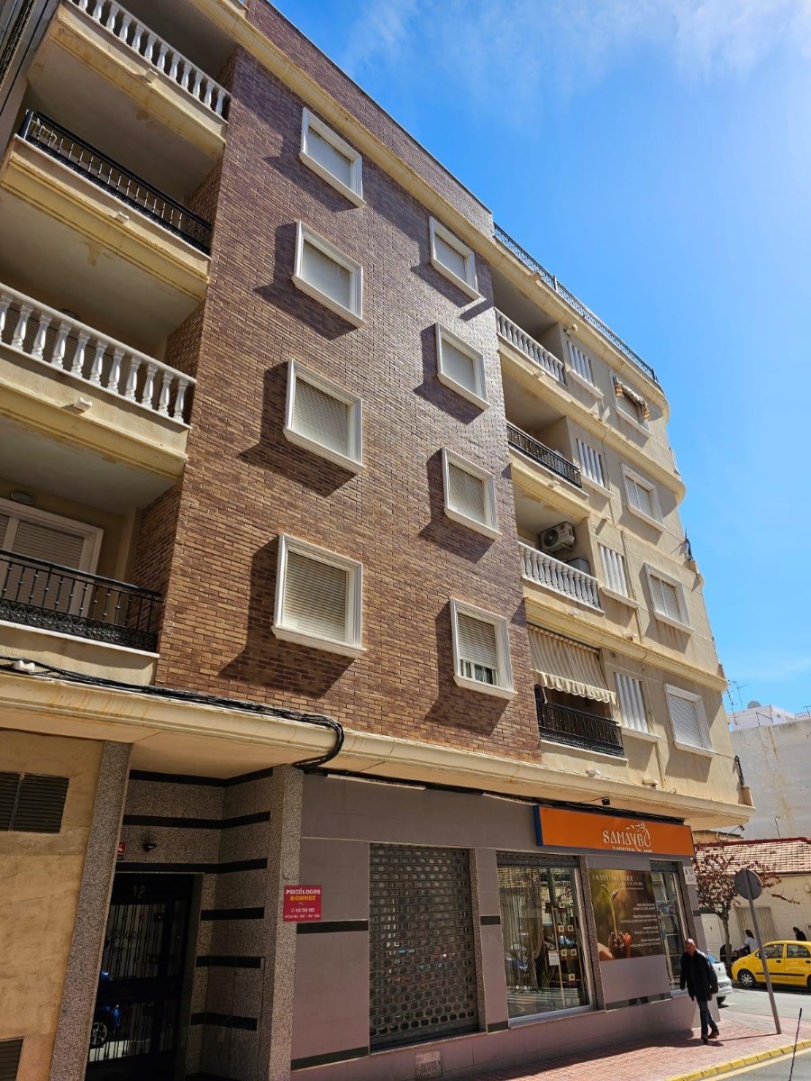 شقة للبيع في Torrevieja