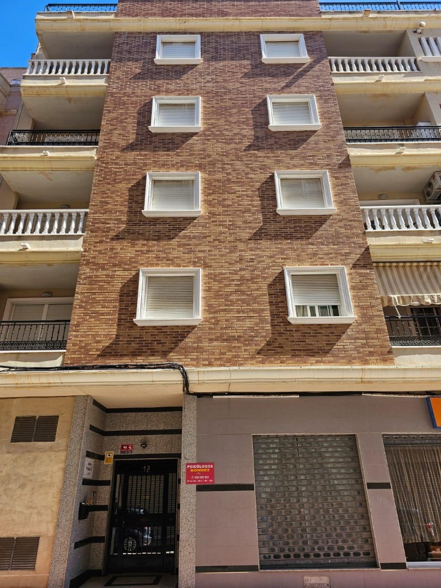 شقة للبيع في Torrevieja