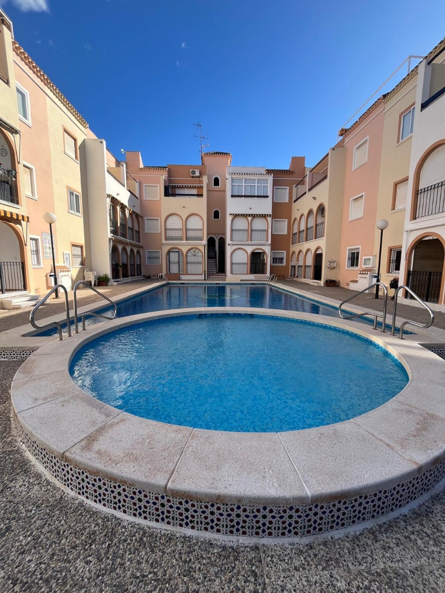 شقة للبيع في Torrevieja