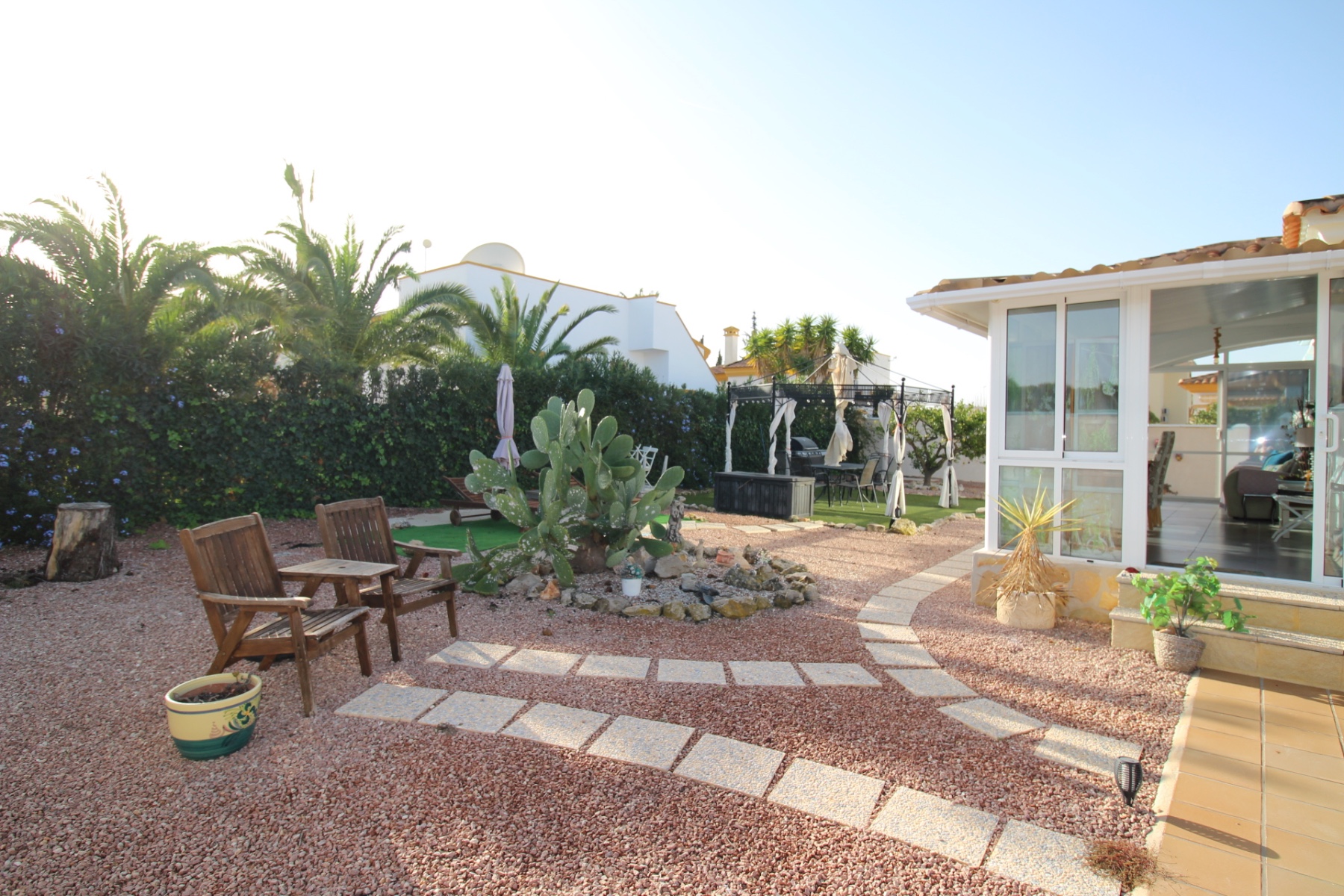 Villa en venta en Hondón de las Nieves