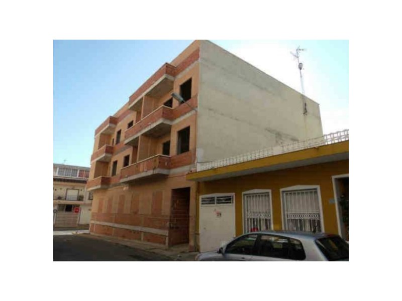 Edificio en venta en Los Montesinos