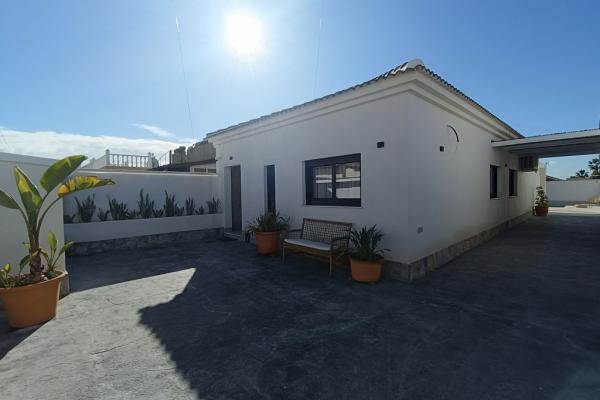 Villa for sale in Calaburra - Chaparral (Mijas)