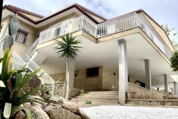 Casa en venta en Orihuela Costa
