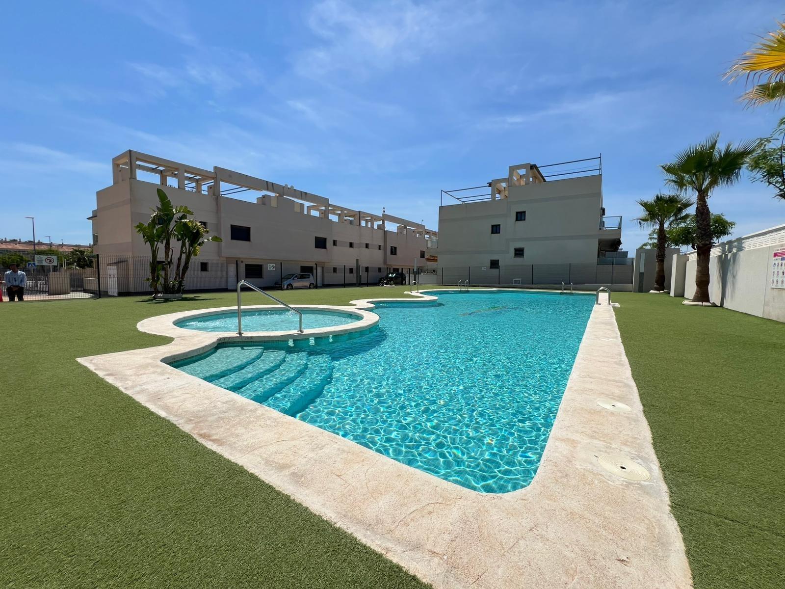 Casa en venta en Pilar de la Horadada