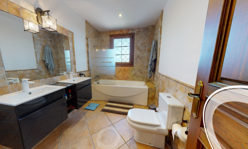 Villa en venta en Elche