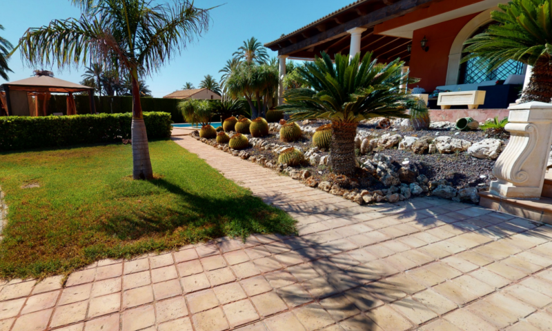 Villa en venta en Elche