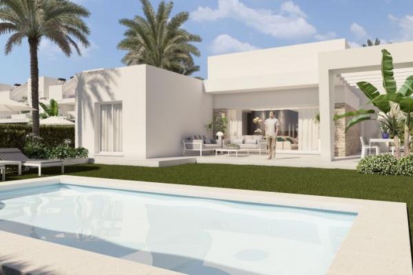 Villa en venta en Algorfa