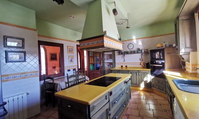 Villa en venta en Orihuela