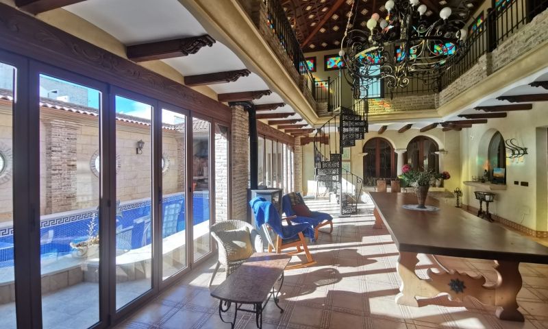 Villa en venta en Orihuela