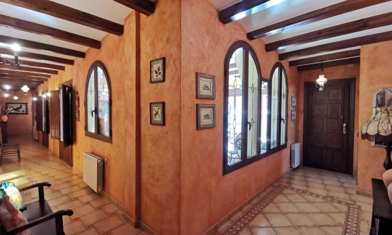 Villa en venta en Orihuela