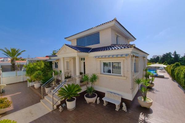 Chalet en venta en Torrevieja