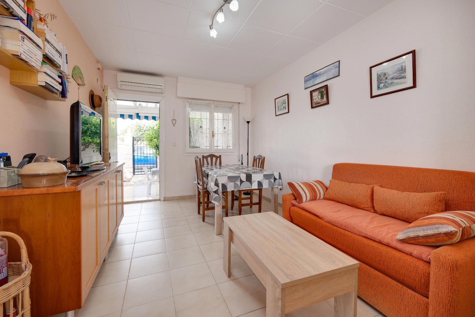 Chalet en venta en Orihuela Costa