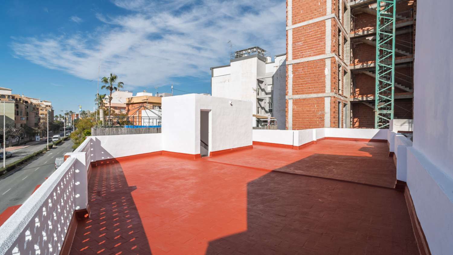 OPORTUNIDAD EDIFICIO COMPLETO A REFORMAR EN TORREVIEJA