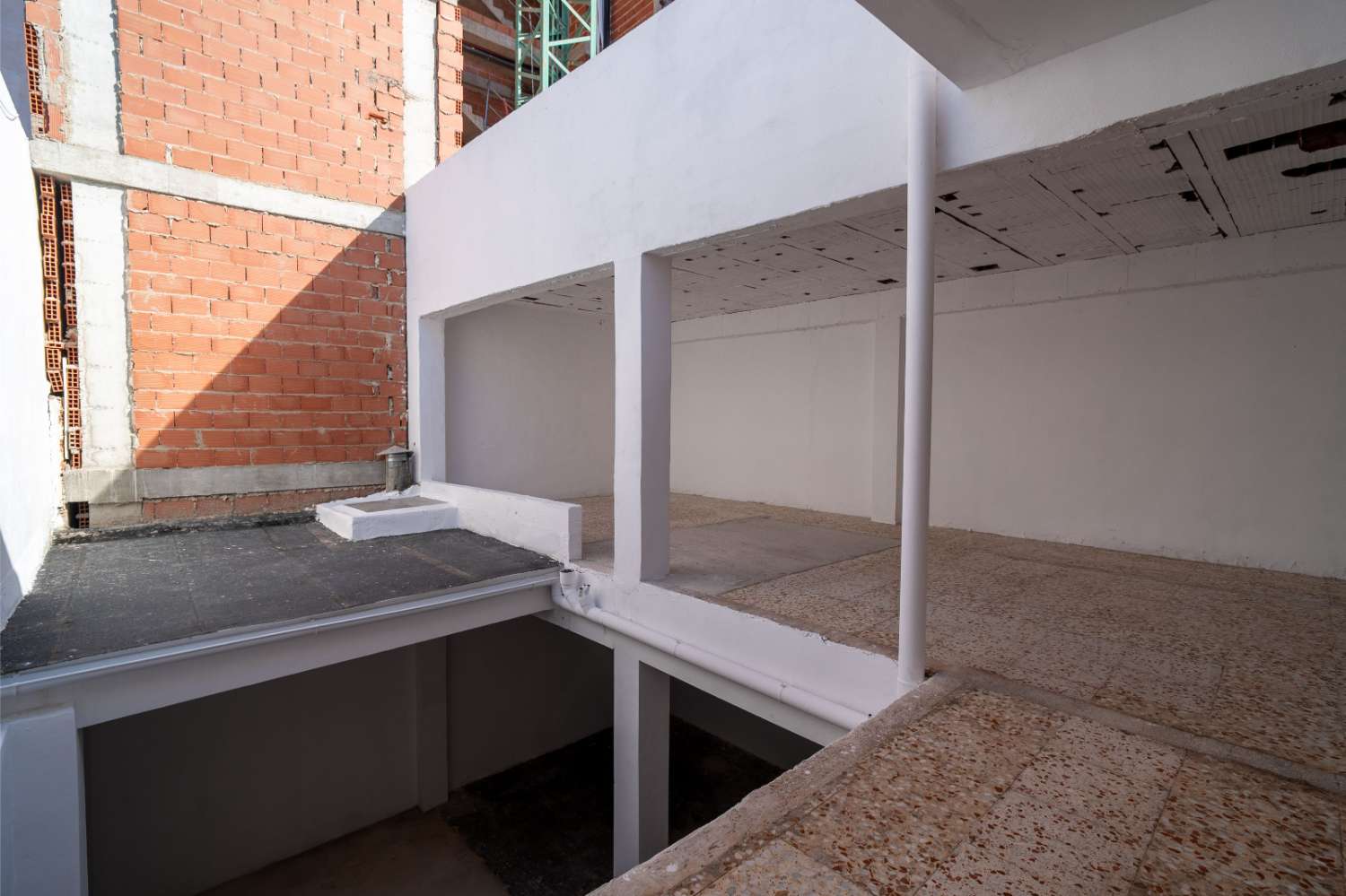 OPORTUNIDAD EDIFICIO COMPLETO A REFORMAR EN TORREVIEJA