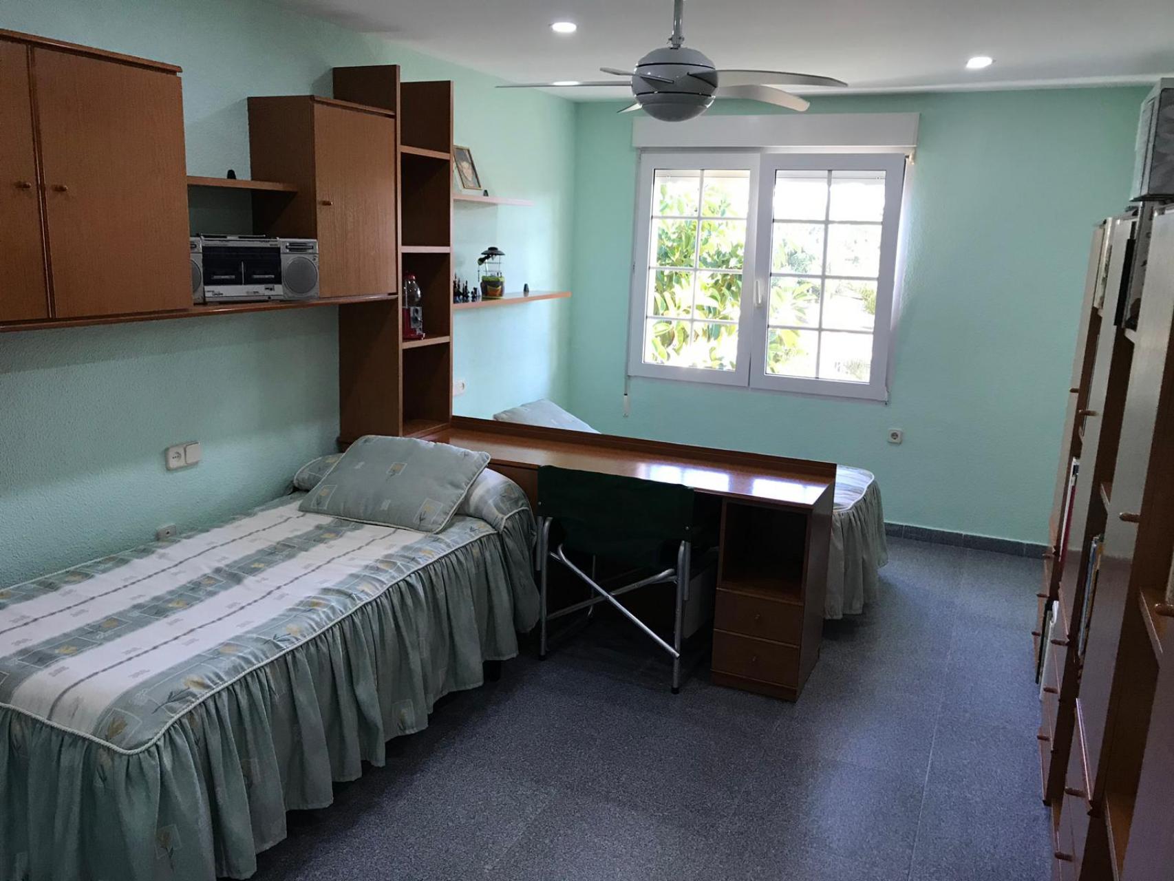 Villa en venta en Orihuela