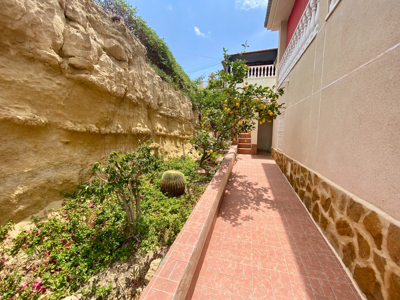 Villa en venta en Algorfa