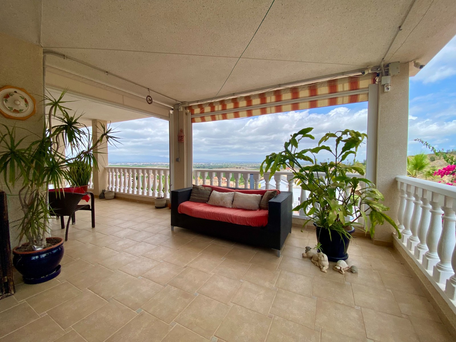 Villa en venta en Algorfa