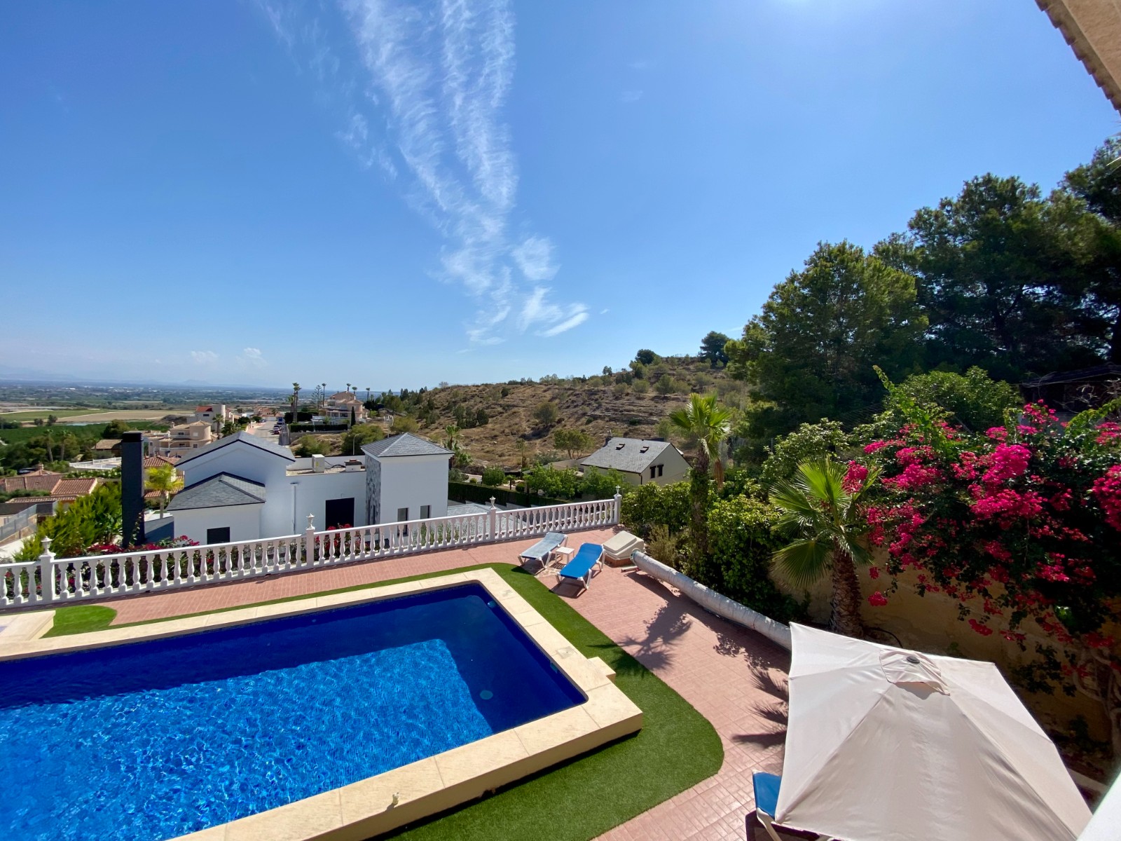 Villa en venta en Algorfa