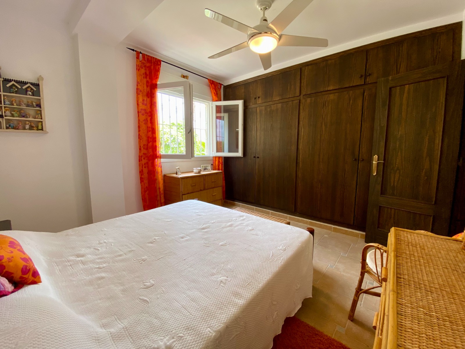 Villa en venta en Algorfa