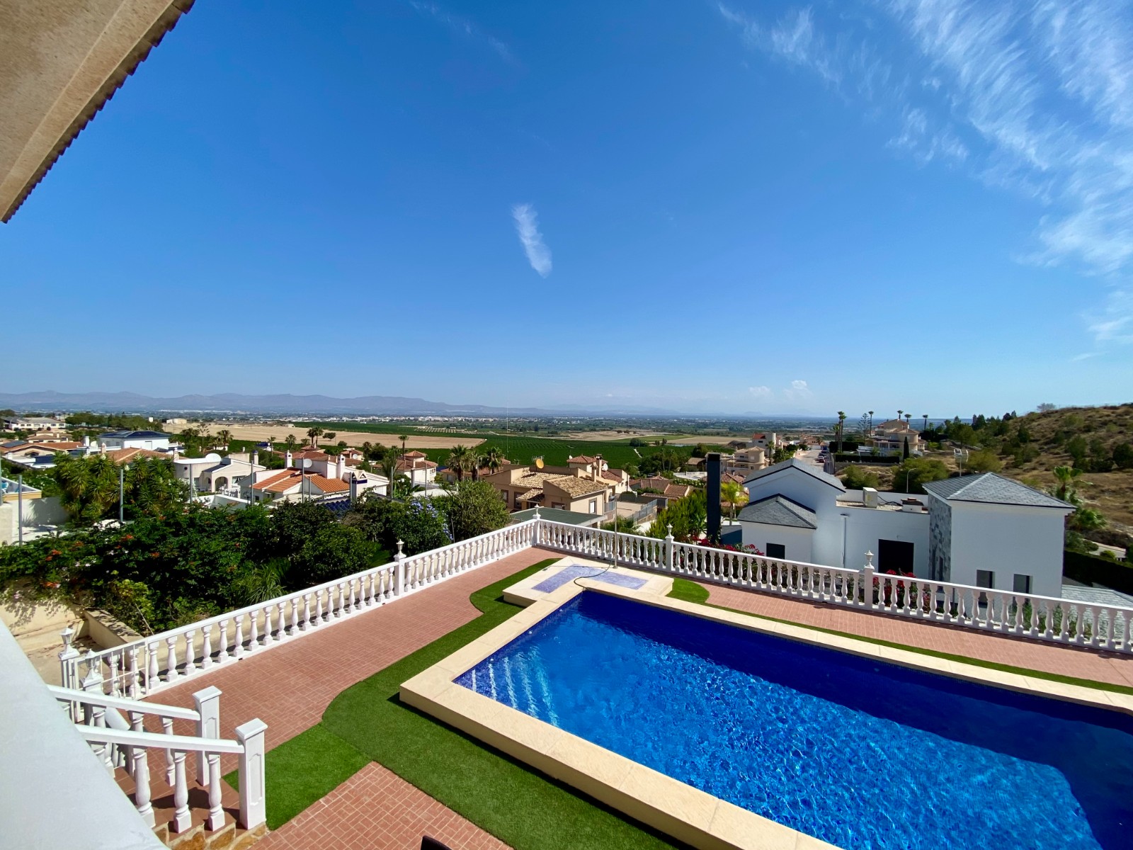 Villa en venta en Algorfa