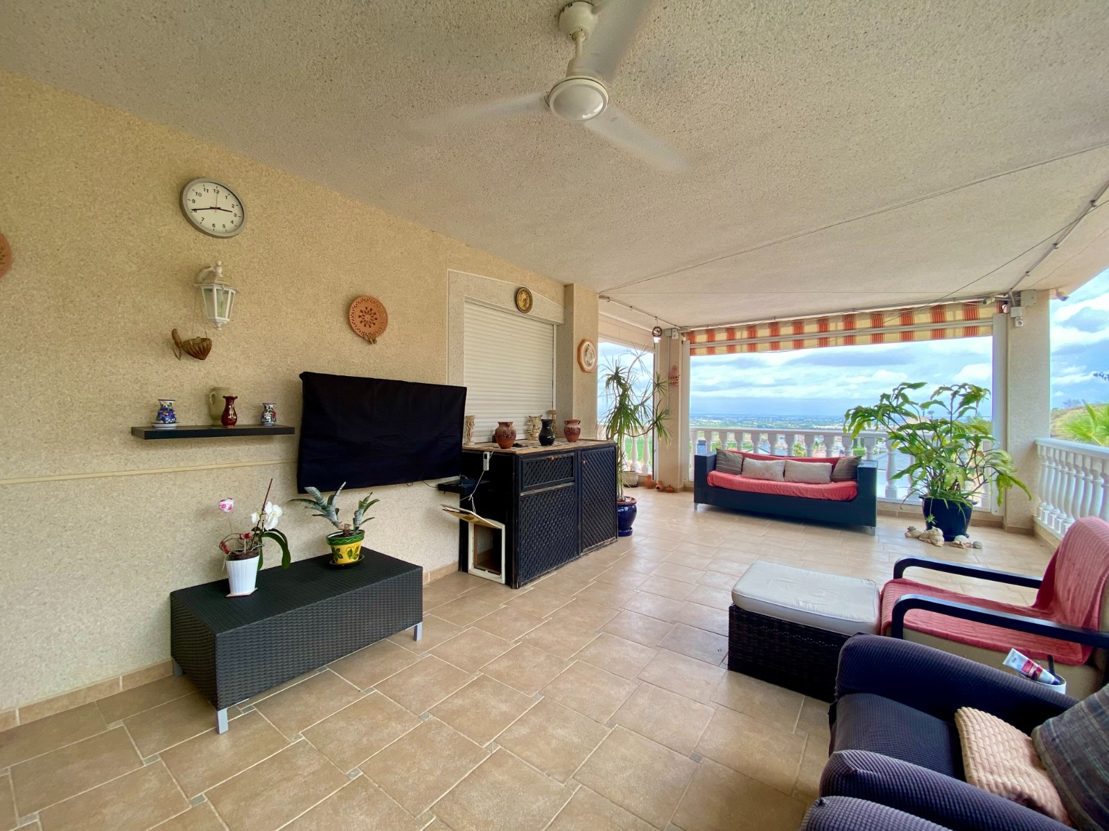 Villa en venta en Algorfa
