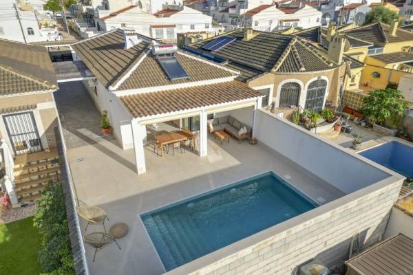 Villa en venta en Torrevieja