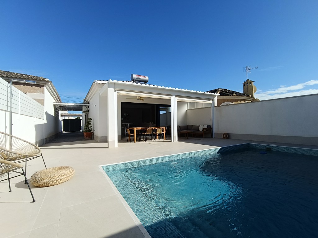 Villa en venta en Calaburra - Chaparral (Mijas)