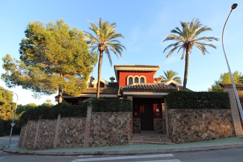 Vila v prodeji in Orihuela