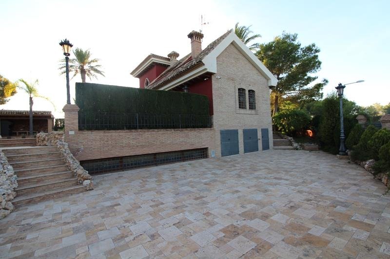 Vila v prodeji in Orihuela