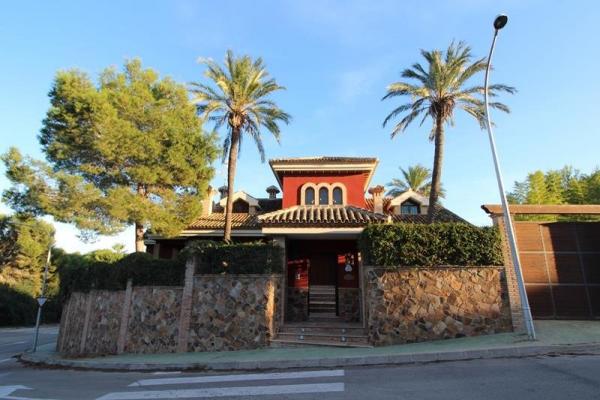 Vila v prodeji in Orihuela