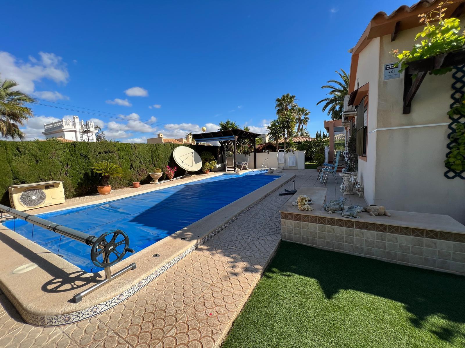 Vila v prodeji in Orihuela
