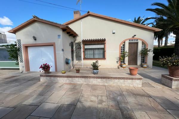 Vila v prodeji in Orihuela