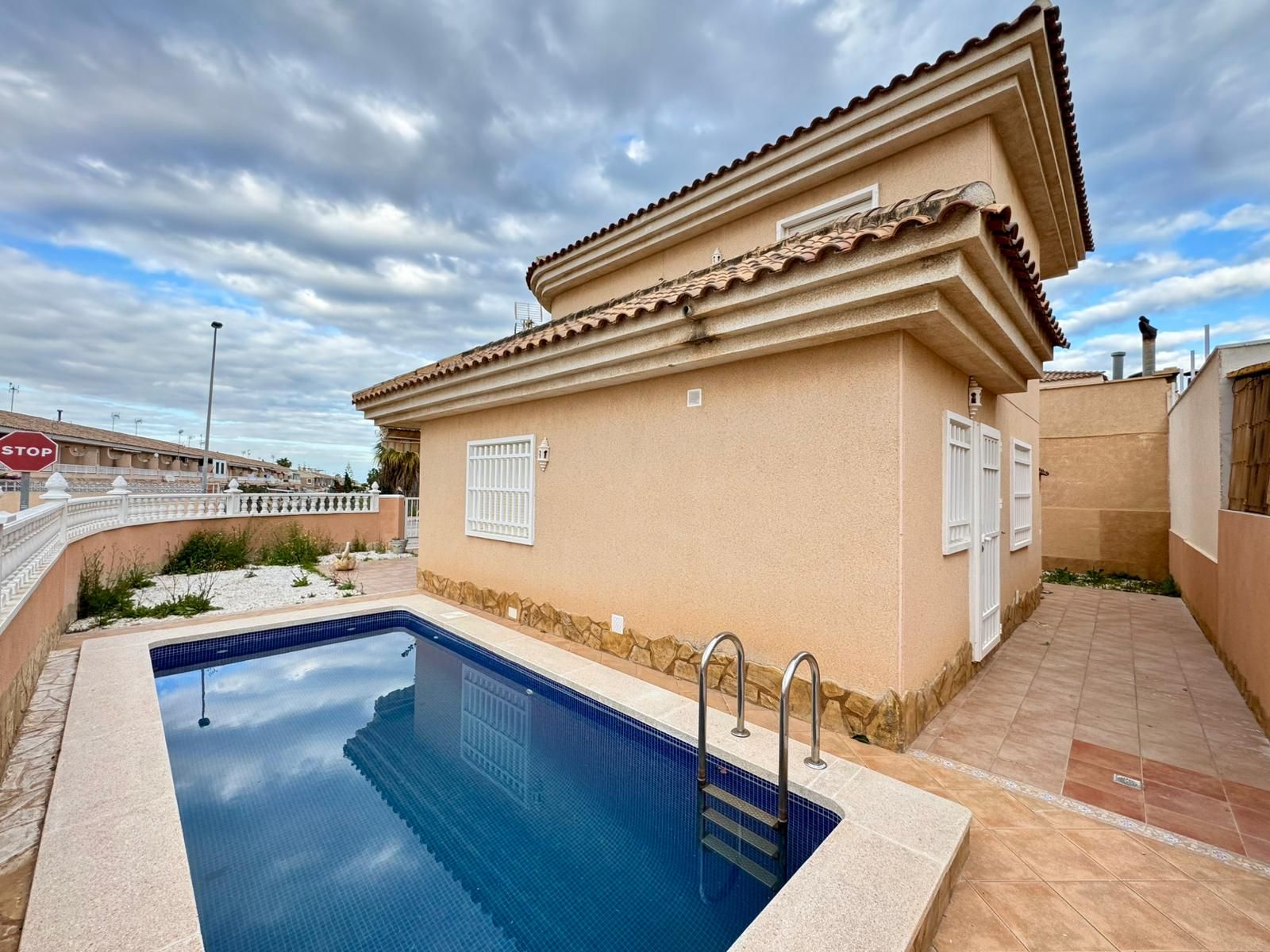 Hus til salgs til Torrevieja
