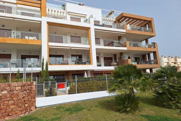 Apartamento en venta en Orihuela Costa