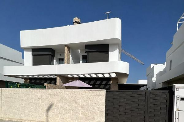 Casa en venta en Los Montesinos