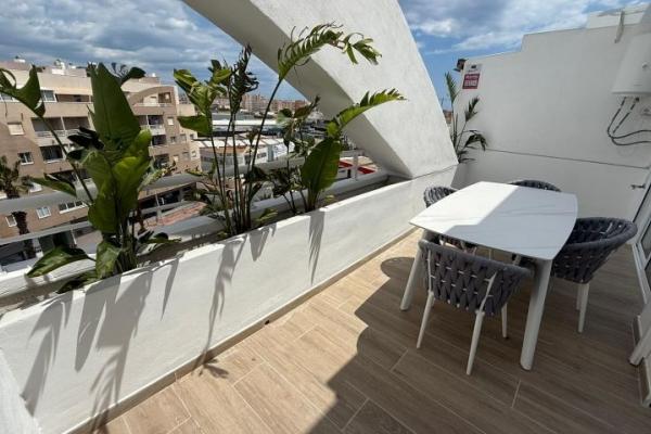 Pieni huoneisto myynnissä Torrevieja