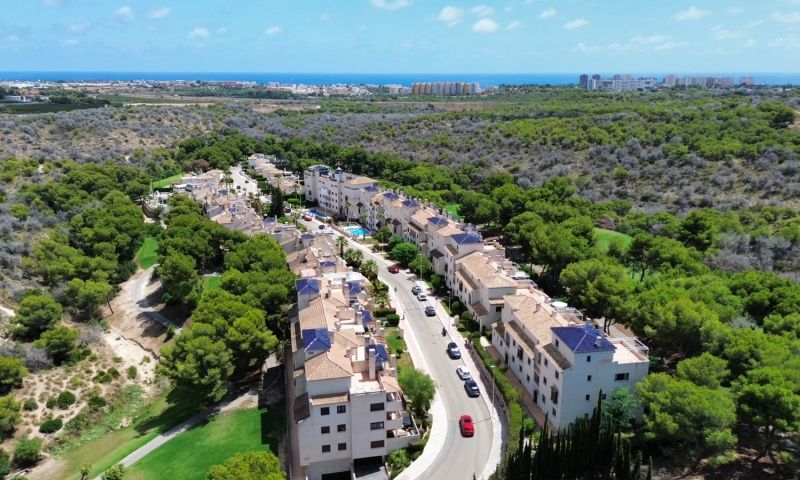 Pieni huoneisto myynnissä Campoamor (Alicante)