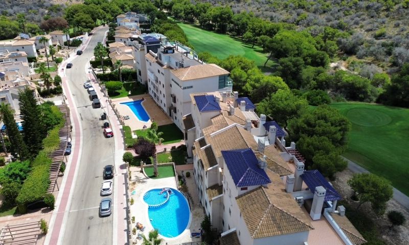 Pieni huoneisto myynnissä Campoamor (Alicante)