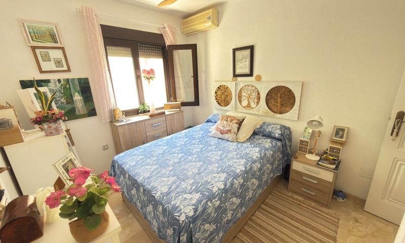Pieni huoneisto myynnissä Campoamor (Alicante)
