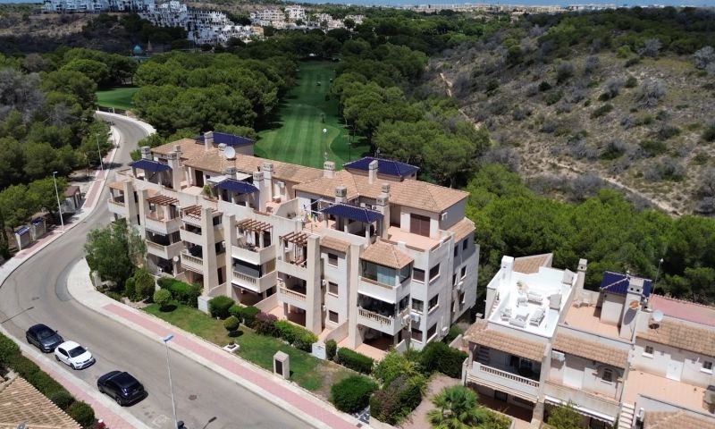 Pieni huoneisto myynnissä Campoamor (Alicante)