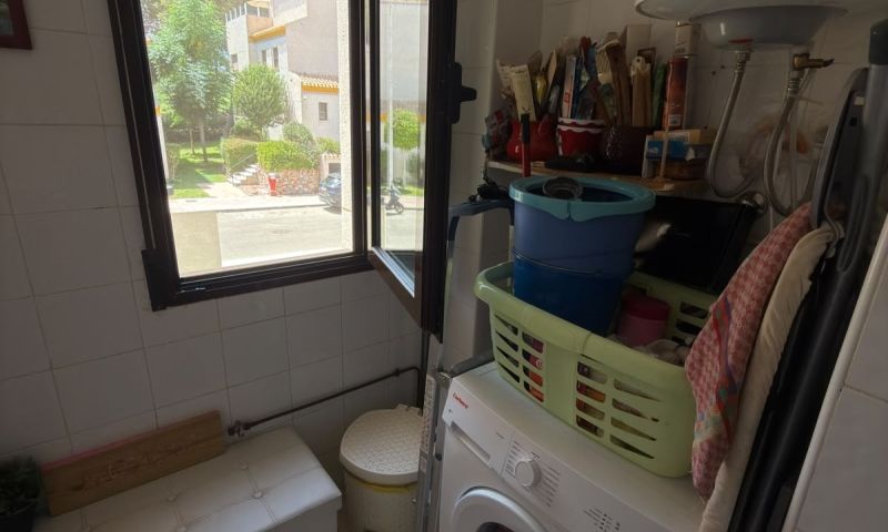 Pieni huoneisto myynnissä Campoamor (Alicante)