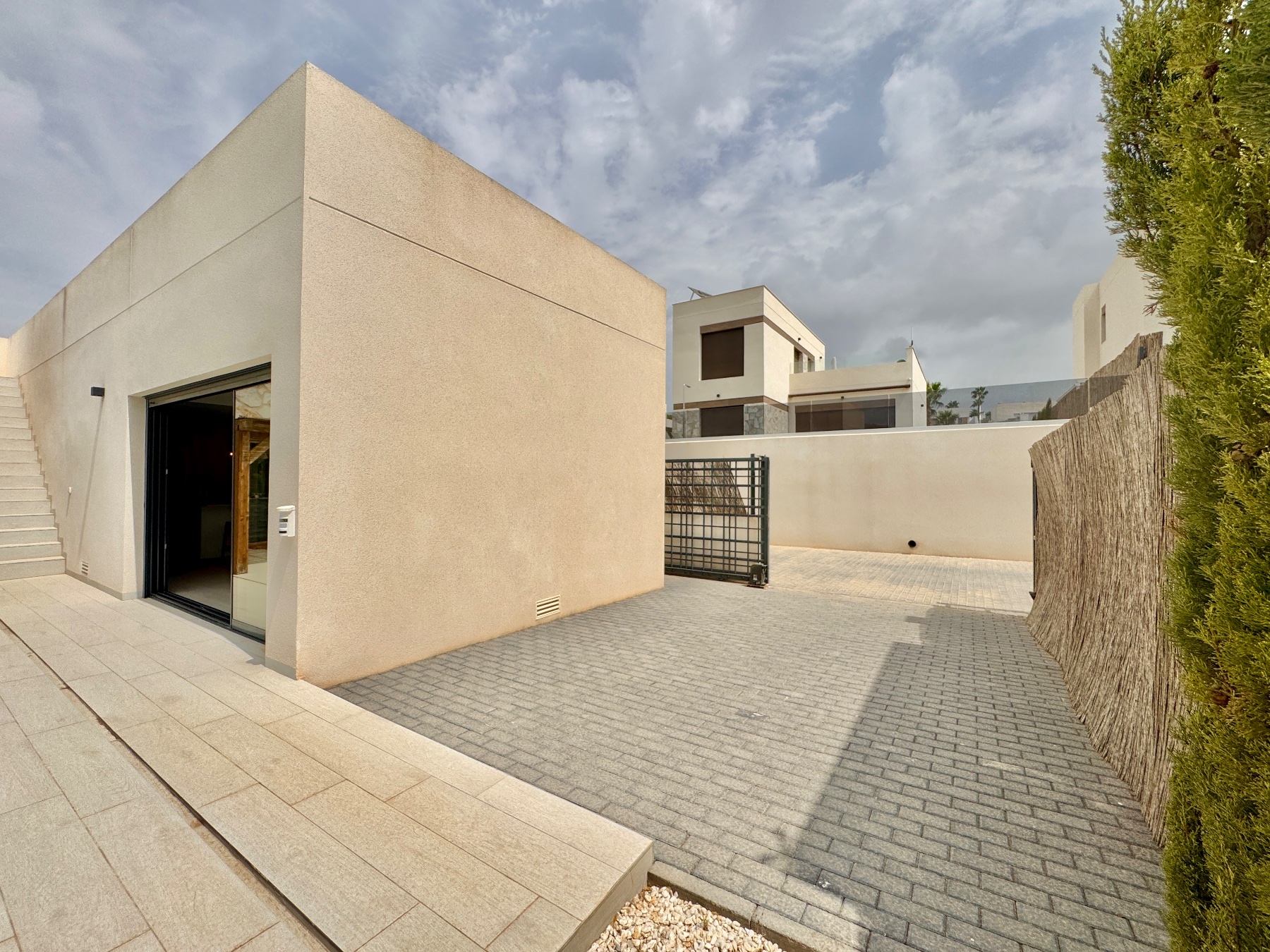 Villa zum verkauf in Alicante